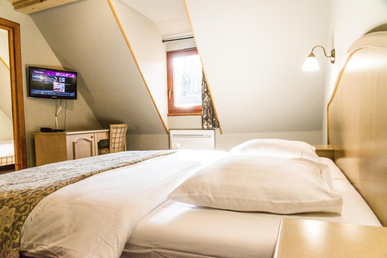Hotel Au Lion รีโบวิลเล ภายนอก รูปภาพ