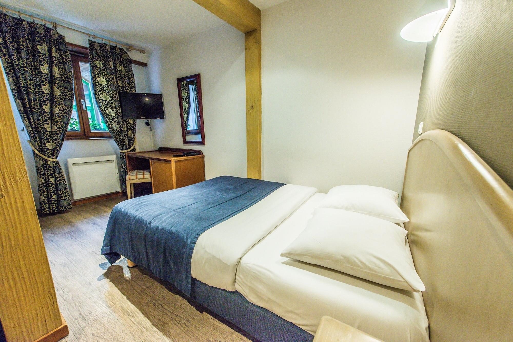 Hotel Au Lion รีโบวิลเล ภายนอก รูปภาพ